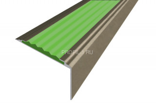 Алюминиевый порог угловой противоскользящий 20х38 мм АУ-38-Анод шампань-зеленый 2,7 м Алюминиевый порог угловой противоскользящий 20х38 мм АУ-38-Анод шампань-зеленый 2,7 м
