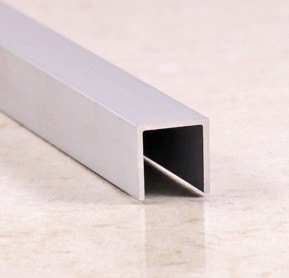 Алюминиевый П-образный профиль 10х10 мм П-10х10 серебро матовое 2,7 м