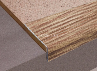 Алюминиевый порог угловой 20х40 мм с рифлением Д16 КД Дуб светлый 2,7 м (упаковка 10 штук) Алюминиевый порог угловой 20х40 мм с рифлением Д16 КД Дуб светлый 2,7 м (упаковка 10 штук)