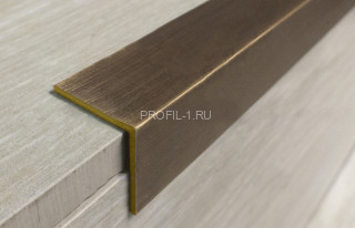 Латунный уголок равнополочный PА 10 OA 10х10 антик 2,7м