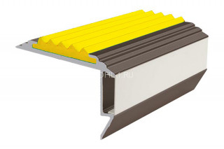 Алюминиевый порог угловой противоскользящий с подсветкой 26х45 мм АУ-45-LED-Анод коньяк-желтый 2,0 м Алюминиевый порог угловой противоскользящий с подсветкой 26х45 мм АУ-45-LED-Анод коньяк-желтый 2,0 м