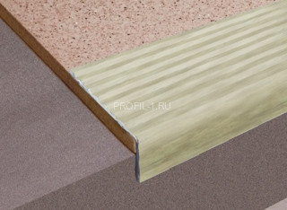 Алюминиевый порог угловой 20х40 мм с рифлением Д16 КД Клен северный 2,7 м (упаковка 10 штук) Алюминиевый порог угловой 20х40 мм с рифлением Д16 КД Клен северный 2,7 м (упаковка 10 штук)