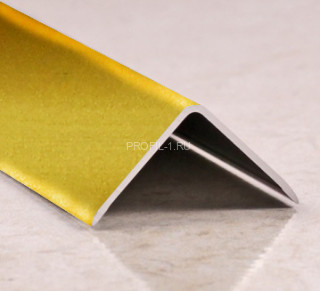 Угол защитный 40х40 мм алюминий PV66-04 золото матовое 2,7 м Угол защитный 40х40 мм алюминий PV66-04 золото матовое 2,7 м