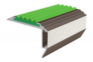 Алюминиевый порог угловой противоскользящий с подсветкой 26х45 мм АУ-45-LED-Анод коньяк-зеленый 2,0 м Алюминиевый порог угловой противоскользящий с подсветкой 26х45 мм АУ-45-LED-Анод коньяк-зеленый 2,0 м