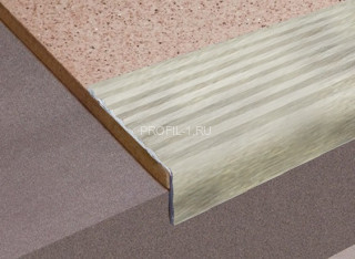Алюминиевый порог угловой 20х40 мм с рифлением Д16 КД Ясень беленый 2,7 м (упаковка 10 штук) Алюминиевый порог угловой 20х40 мм с рифлением Д16 КД Ясень беленый 2,7 м (упаковка 10 штук)