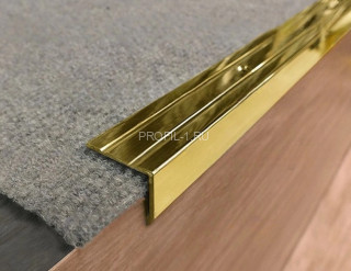 Латунный порог угловой с насечками SL10 ON 24х10 полированный 2,7м Латунный порог угловой с насечками SL10 ON 24х10 полированный 2,7м