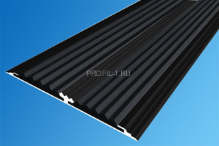 Полоса алюминиевая 70 мм с резиновыми вставками АП-70-Краш черный глянец-черный 1,5 м