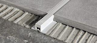 Компенсационный шов ПВХ 11 мм Progress Profiles C516-GS темно-серый 2,5 м