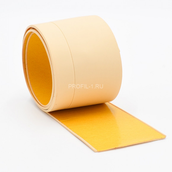 Напольный гибкий плинтус 50 мм ПГ65 бежевый без клея 25м