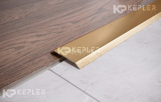 Одноуровневый порог из нержавеющей стали 80 мм FA 8 GM золото сатинированное 270 см