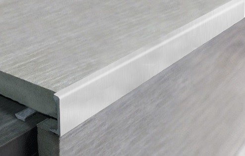 Профиль L-образный алюминиевый 10 мм ПО-Г10 серебро матовое браш 2,7 м