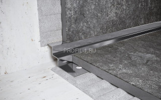Профиль из нержавеющей стали угловой внутренний закладной лесенкой 10 мм FW 10 P полированная сталь 270 см