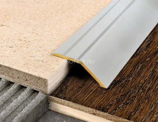 Алюминиевый порог разноуровневый 32 мм с насечками С2 Серебро НЕ 2,7 м (упаковка 10 штук)