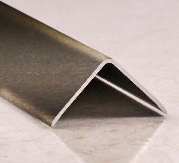 Угол защитный 20х20 мм алюминий PV63-06 бронза матовая 2,7 м