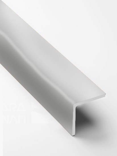 Угол защитный 30х30 мм прямой алюминий PV75-02 серебро матовое 2,7 м