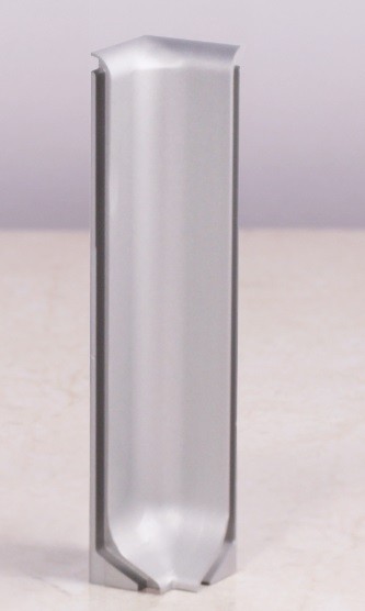 Уголок внутренний для плинтуса 40 мм серебро
