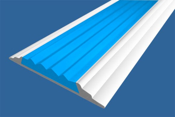 Алюминиевая  полоса 46 мм с резиновой вставкой АП-46-Краш белый глянец-голубой 1,0 м