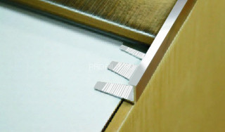 Алюминиевый профиль L-образный 12 мм L-12 без отделки 2,7 м (упаковка 10 штук)