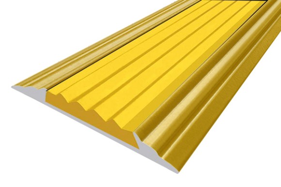 Алюминиевый порог 46 мм с резиновой вставкой одноуровневый АП-46-Антик золото-желтый 3,0 м