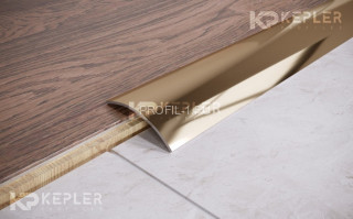 Одноуровневый порог из нержавеющей стали 60 мм FAR 6 GP золото полированное 270 см