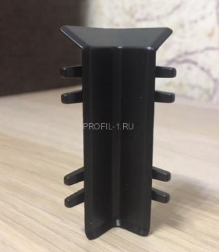Уголок внутренний для плинтуса ПТ-70 металл черный
