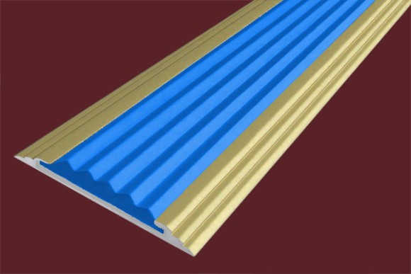 Противоскользящий порог алюминиевый одноуровневый 40 мм АП-40-Анод золото-синий 2,7 м