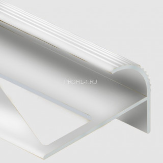 Алюминиевый профиль F-образный округлый с рифлением для ступеней 12 мм PV57-02 серебро матовое 2,7 м Алюминиевый профиль F-образный округлый с рифлением для ступеней 12 мм PV57-02 серебро матовое 2,7 м