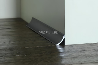 Алюминиевый напольный миниплинтус 15х15 мм Евротрим EWA 7956.05 черный 3 м Алюминиевый напольный миниплинтус 15х15 мм Евротрим EWA 7956.05 черный 3 м