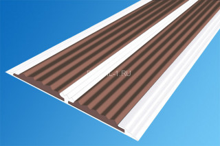 Полоса алюминиевая 70 мм с резиновыми вставками АП-70-Краш белый глянец-коричневый 2,0 м