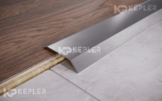 Разноуровневый порог из нержавеющей стали 66x15 мм FAP 15 M сатинированная сталь 270 см