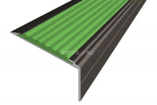 Анодированный порог угловой 26х50 мм противоскользящий АУ-50-Анод коньяк-зеленый 2,0 м