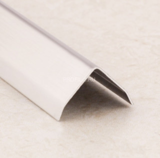 Уголок из нержавеющей стали 10х10 SAO12-10W серебро глянец 2,7 м