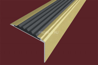 Угловой порог алюминиевый противоскользящий 20х38 мм АУ-38-Анод золото-черный 1,35 м Угловой порог алюминиевый противоскользящий 20х38 мм АУ-38-Анод золото-черный 1,35 м
