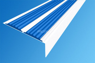 Алюминиевый порог 70х22 мм угловой противоскользящий АУ-70-Краш белый глянец-синий 2,0 м Алюминиевый порог 70х22 мм угловой противоскользящий АУ-70-Краш белый глянец-синий 2,0 м