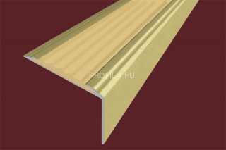 Угловой порог алюминиевый противоскользящий 20х38 мм АУ-38-Анод золото-бежевый 1,35 м Угловой порог алюминиевый противоскользящий 20х38 мм АУ-38-Анод золото-бежевый 1,35 м