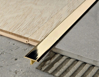 Латунный Т-образный профиль с фасками SP 35 ON 35х15 полированный 2,7м Латунный Т-образный профиль с фасками SP 35 ON 35х15 полированный 2,7м