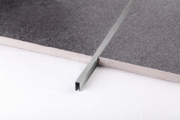 П-профиль бордюрный 10х5 мм из нержавеющей стали SS 304 FSUP05-S S.S.304 сатинированный 2.7 м