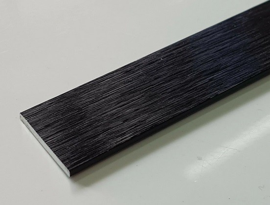 Алюминиевая полоса 15х1,5 мм черный глянец браш 2,7 м