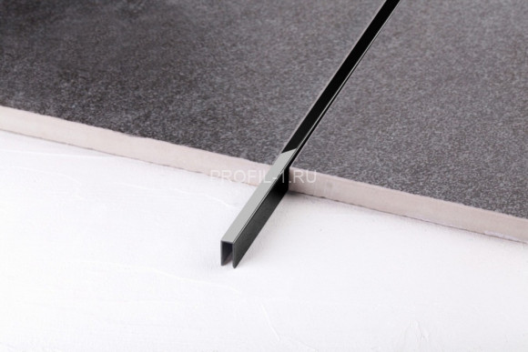 П-профиль бордюрный 10х5 мм из нержавеющей стали SS 304 FSUP05-BP S.S.304 черный полированный 2.7 м