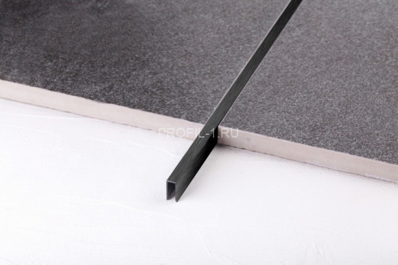 П-профиль бордюрный 10х5 мм из нержавеющей стали SS 304 FSUP05-BS S.S.304 черный сатинированный 2.7 м