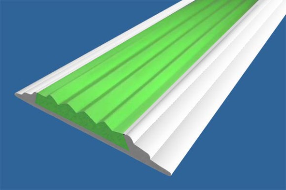 Порог алюминиевый 46 мм с резиновой вставкой одноуровневый АП-46-Краш белый глянец-зеленый 3,0 м