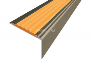 Алюминиевый порог угловой противоскользящий 20х38 мм АУ-38-Анод шампань-оранжевый 1,8 м Алюминиевый порог угловой противоскользящий 20х38 мм АУ-38-Анод шампань-оранжевый 1,8 м