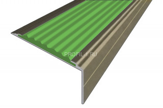 Противоскользящий порог алюминиевый угловой 26х50 мм АУ-50-Анод шампань-зеленый 1,0 м
