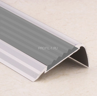 Угловой порог алюминиевый противоскользящий с резиной 48х23 мм ПО-48х23+ПР-30 серебро матовое-серый 2,7 м