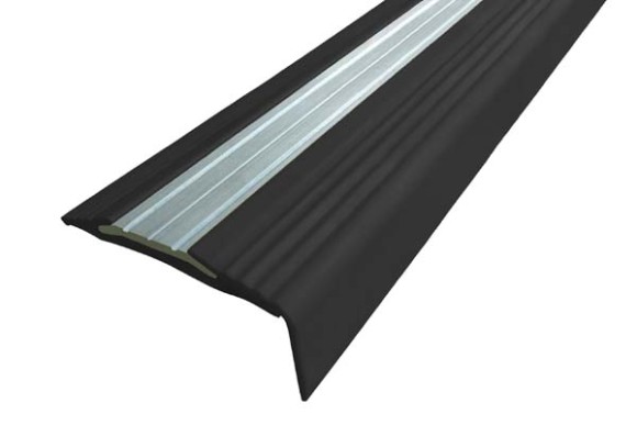 Противоскользящий профиль угловой с алюминиевой вставкой 50х18 мм NoSlipper-Угол черный 2,7 м
