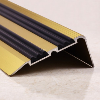 Угловой порог алюминиевый противоскользящий с резиной 68х30 мм ПО-68х30 золото матовое-черный 2,7 м